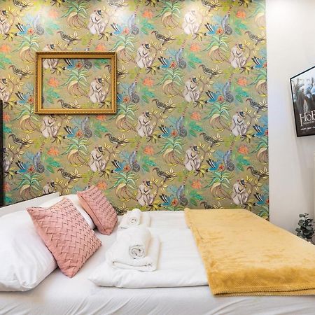 Economy Downtown Design Apartments - Free Parking - Balcony - Super Puplic Transport - Ac Budapest Exteriör bild