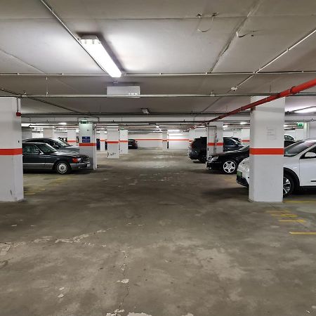 Economy Downtown Design Apartments - Free Parking - Balcony - Super Puplic Transport - Ac Budapest Exteriör bild
