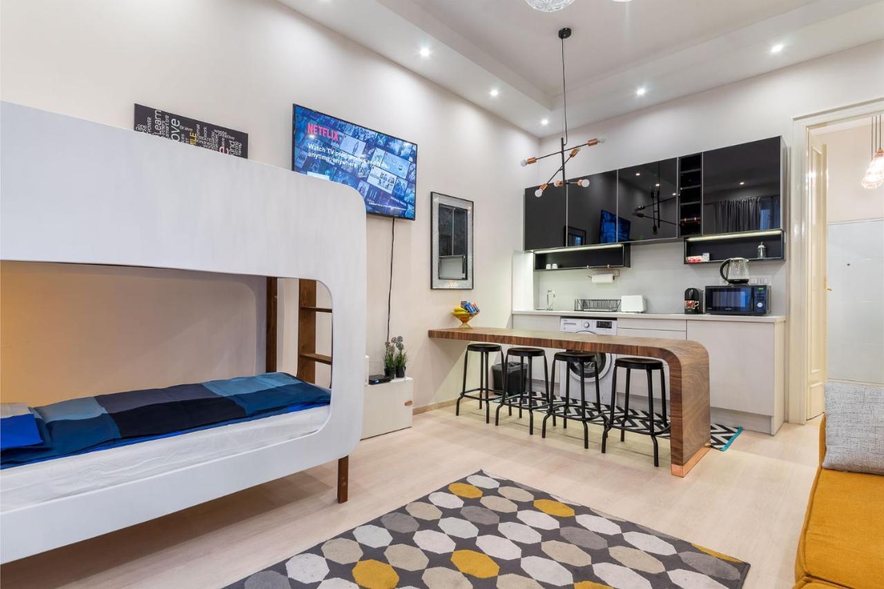 Economy Downtown Design Apartments - Free Parking - Balcony - Super Puplic Transport - Ac Budapest Exteriör bild