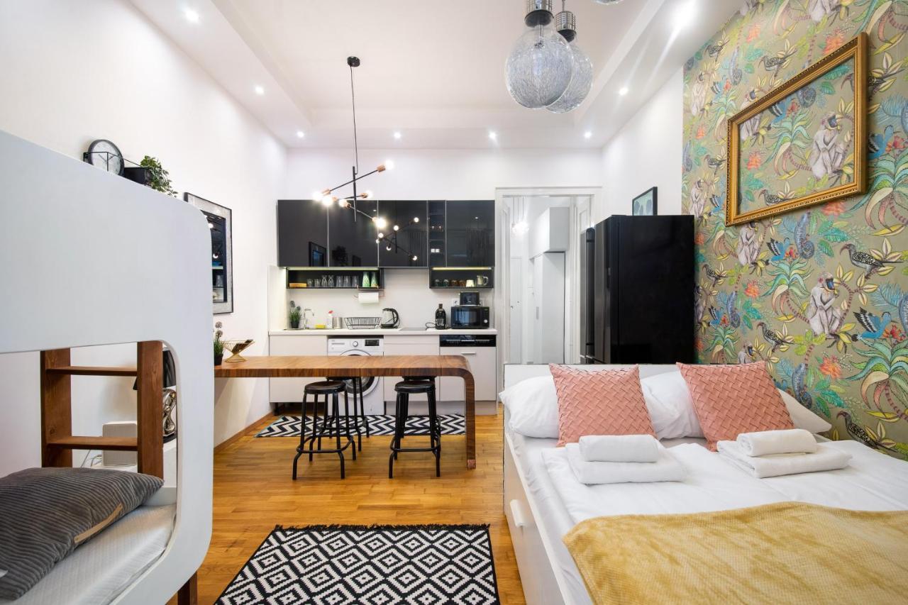 Economy Downtown Design Apartments - Free Parking - Balcony - Super Puplic Transport - Ac Budapest Exteriör bild
