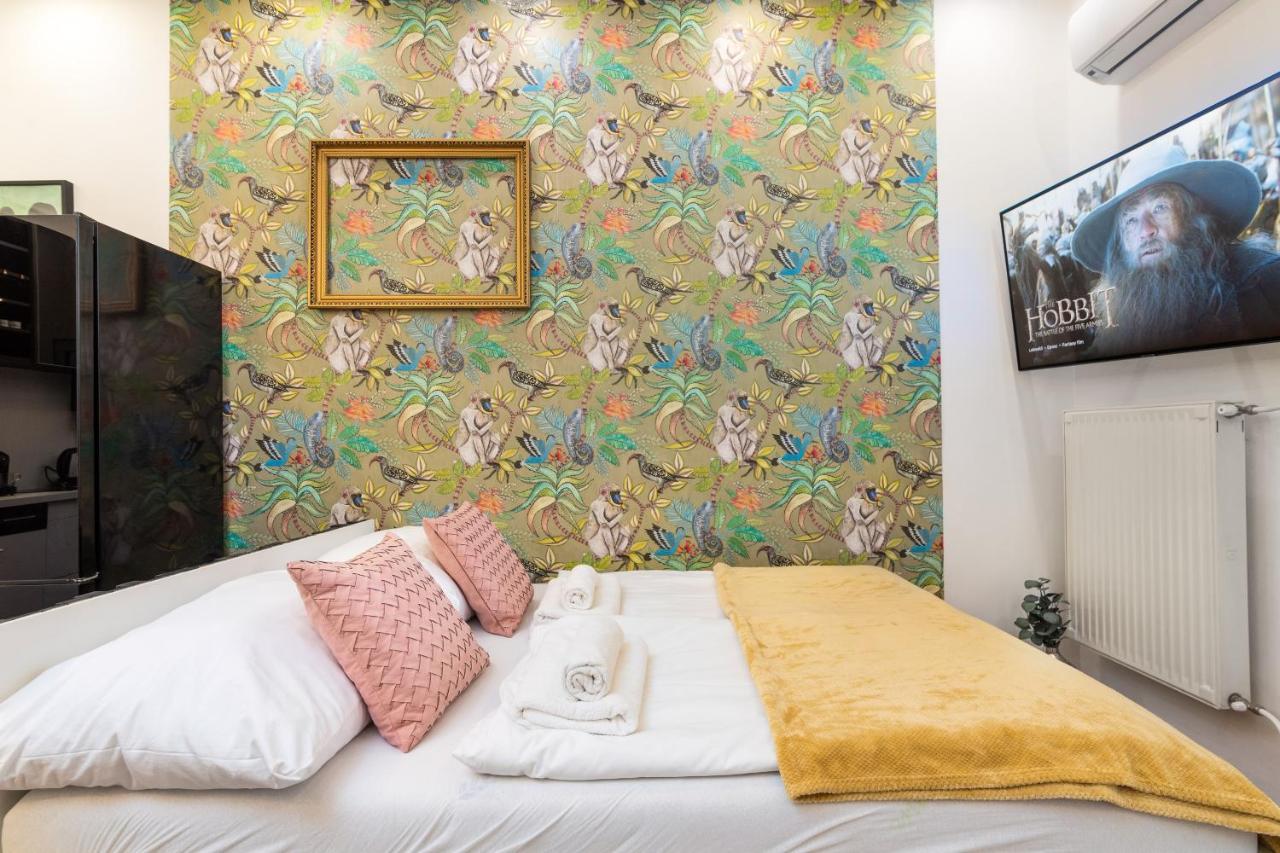 Economy Downtown Design Apartments - Free Parking - Balcony - Super Puplic Transport - Ac Budapest Exteriör bild